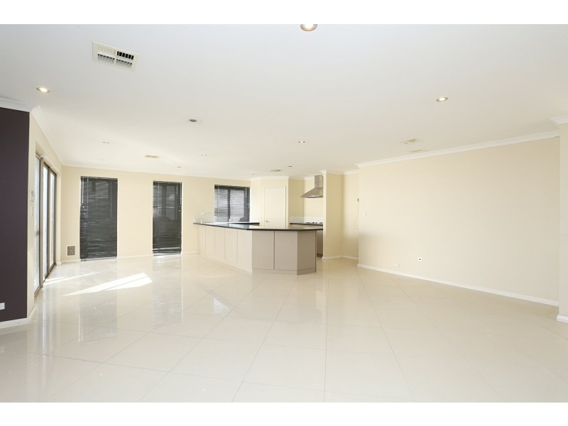 270 Landsdale Road, Landsdale WA 6065