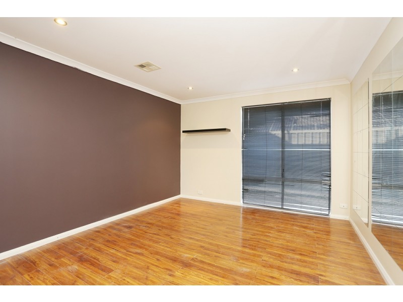 270 Landsdale Road, Landsdale WA 6065