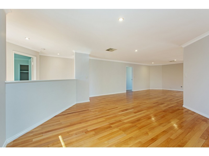 14 Reigate Way, Butler WA 6036