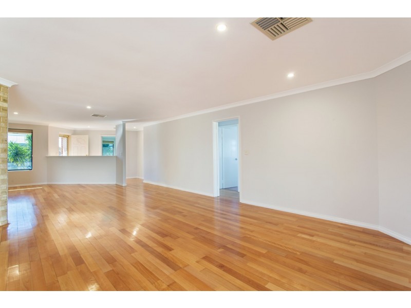 14 Reigate Way, Butler WA 6036