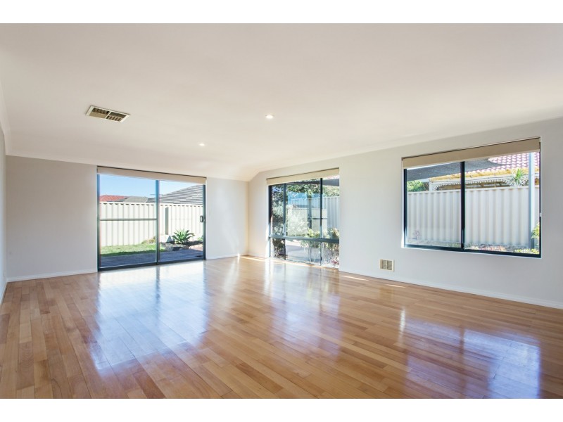 14 Reigate Way, Butler WA 6036