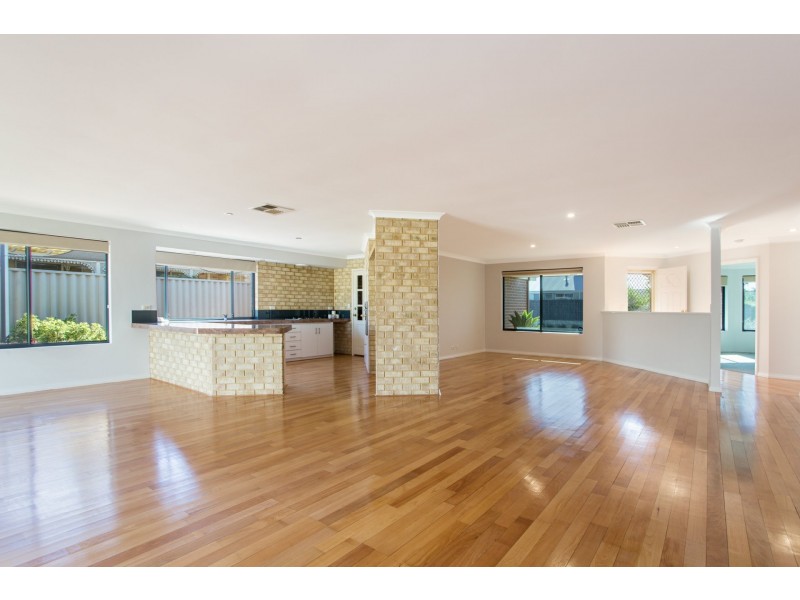 14 Reigate Way, Butler WA 6036