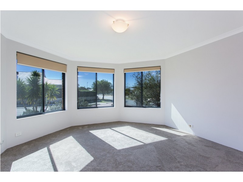 14 Reigate Way, Butler WA 6036