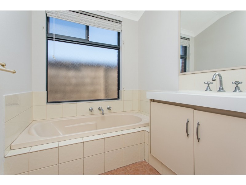 14 Reigate Way, Butler WA 6036