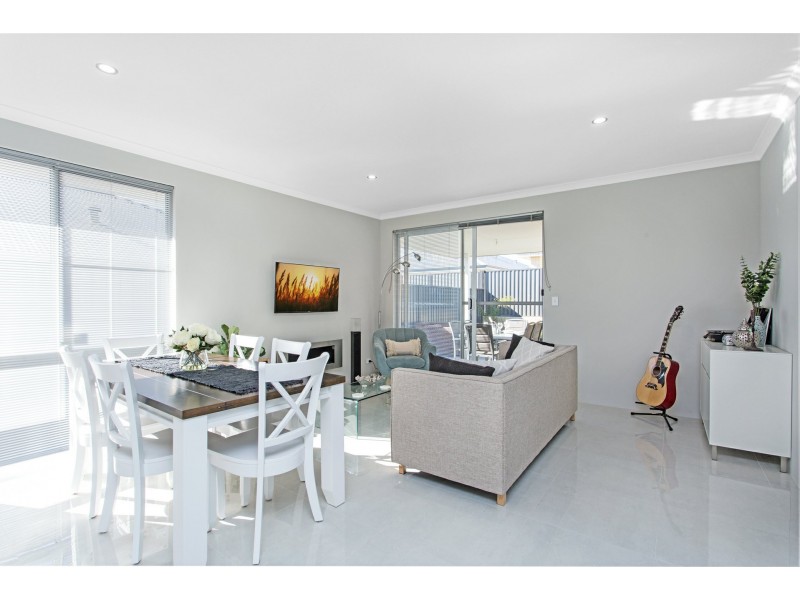 14 Prelude Rise, Eglinton WA 6034