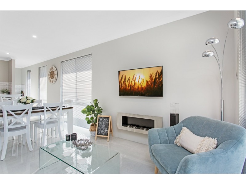 14 Prelude Rise, Eglinton WA 6034