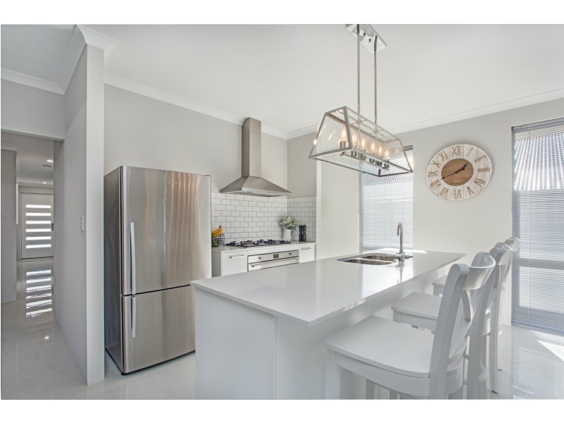 14 Prelude Rise, Eglinton WA 6034