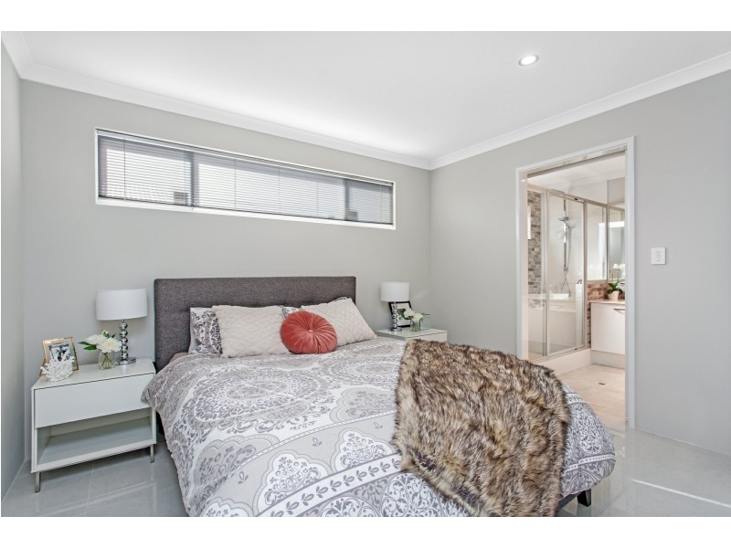 14 Prelude Rise, Eglinton WA 6034