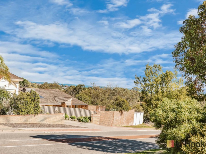 37 Galleon Road, Beldon WA 6027