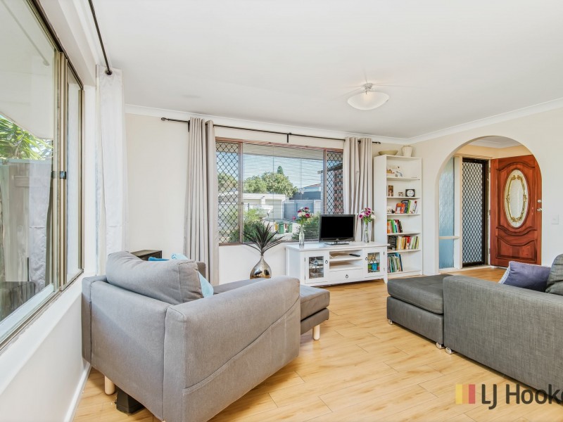 37 Galleon Road, Beldon WA 6027