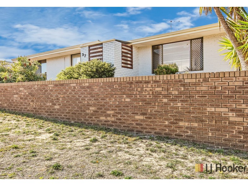 37 Galleon Road, Beldon WA 6027