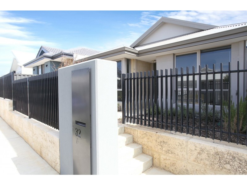 32 Equinox Avenue, Eglinton WA 6034