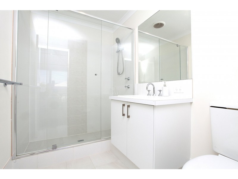 32 Equinox Avenue, Eglinton WA 6034