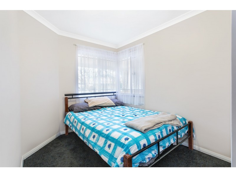 5 Rockdale Pass, Landsdale WA 6065