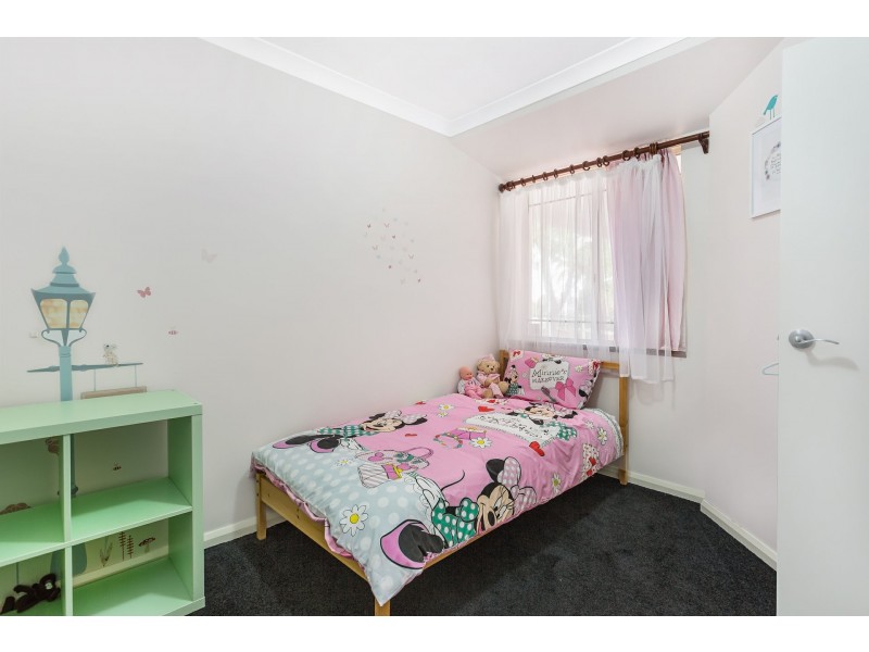 5 Rockdale Pass, Landsdale WA 6065