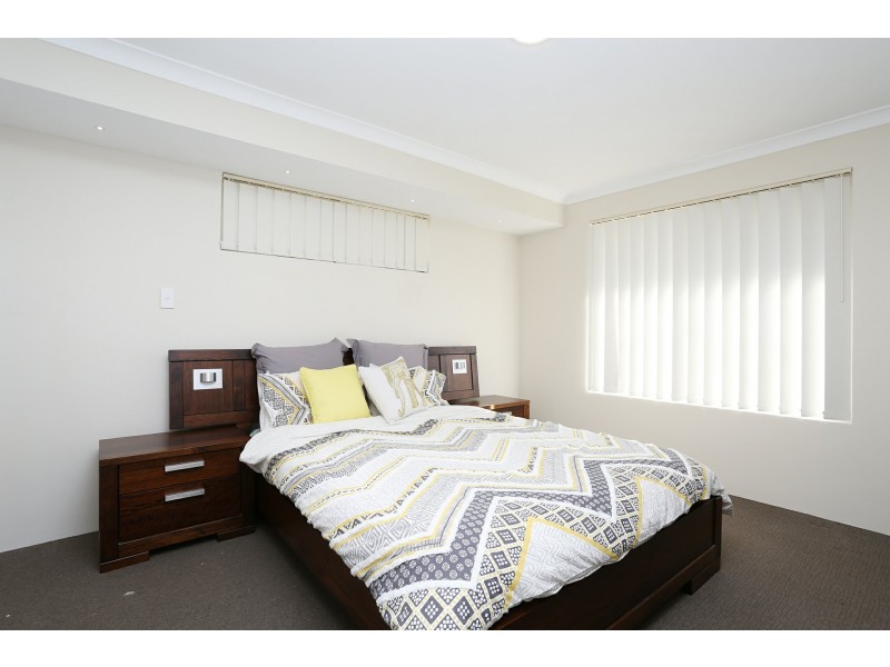 101a Kingsway, Madeley WA 6065