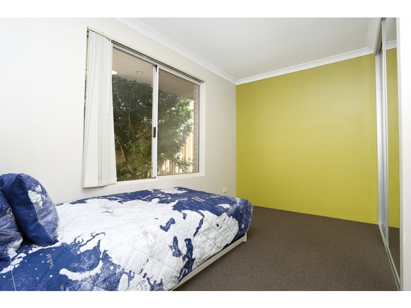 101a Kingsway, Madeley WA 6065