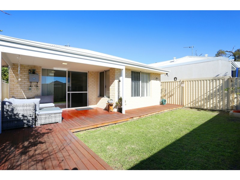 101a Kingsway, Madeley WA 6065