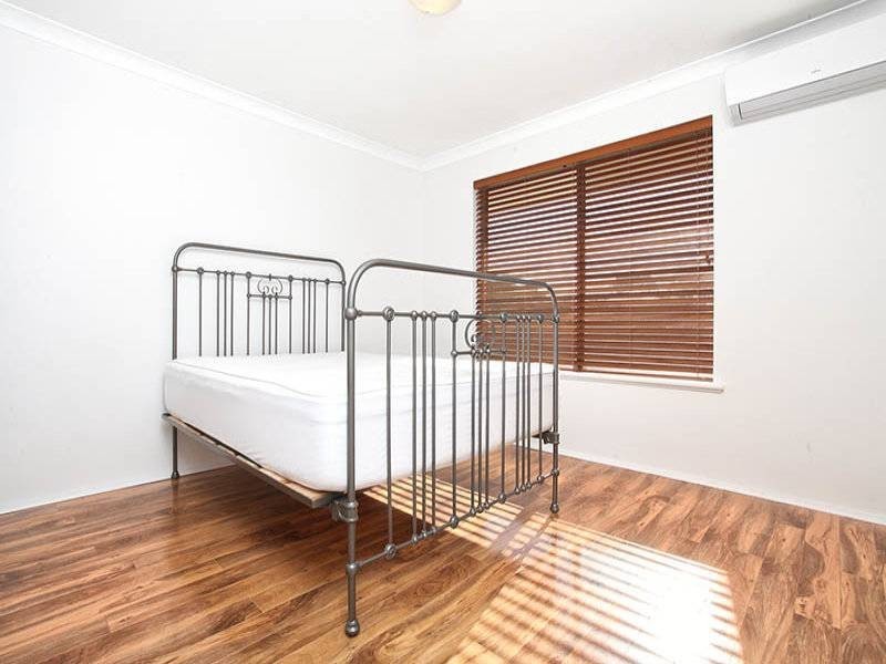 4B Noetia Court, Heathridge WA 6027