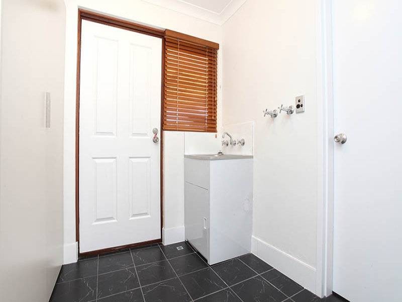 4B Noetia Court, Heathridge WA 6027