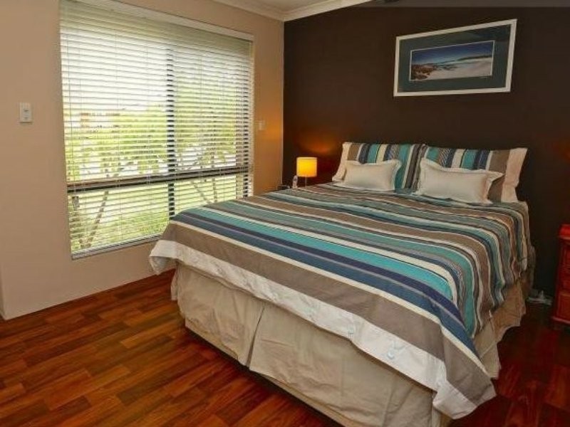 19 Sandilands Circuit, Tapping WA 6065