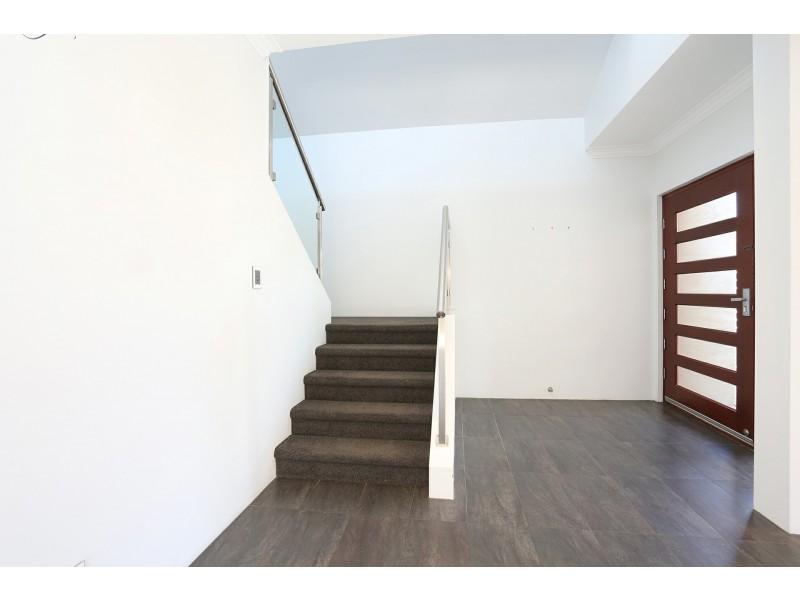 6 Malvern Road, Butler WA 6036