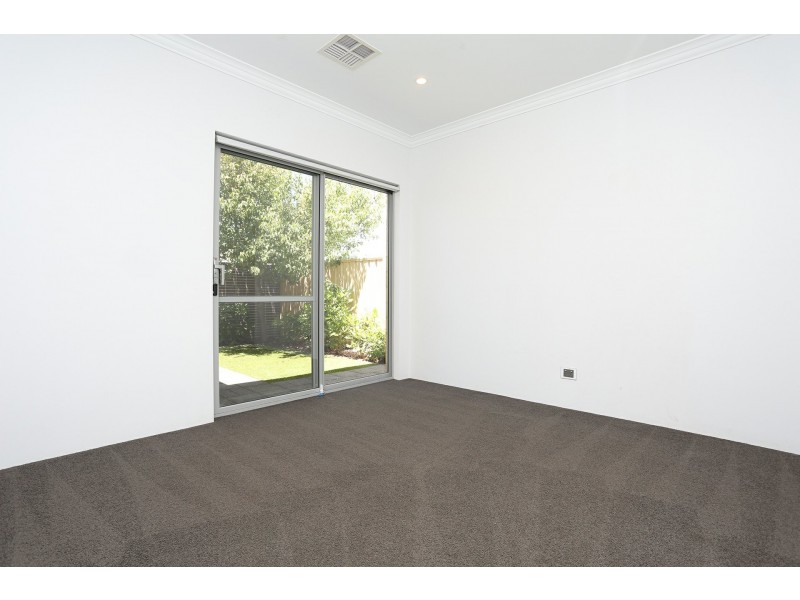 6 Malvern Road, Butler WA 6036