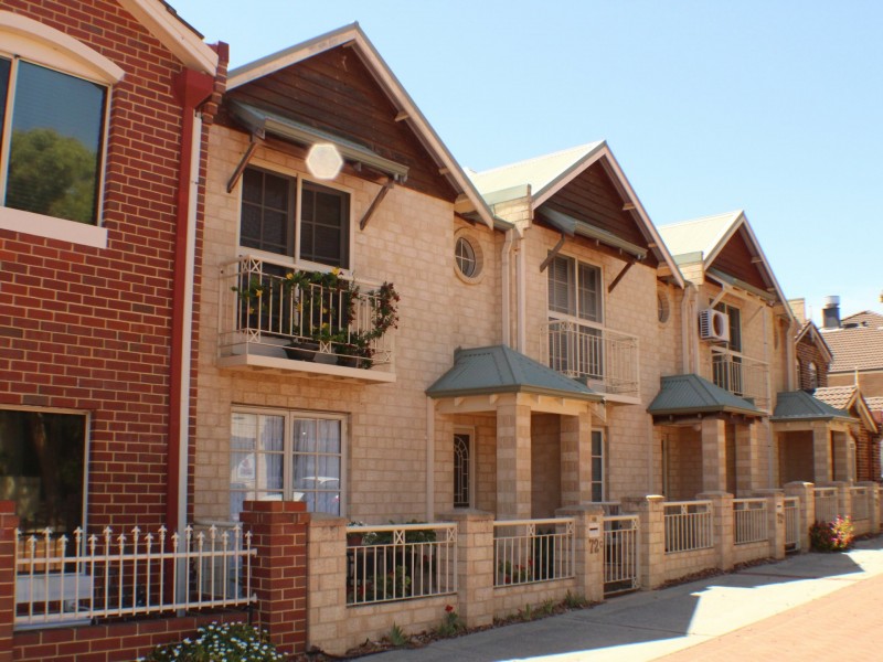 72C Regents Park Rd, Joondalup WA 6027