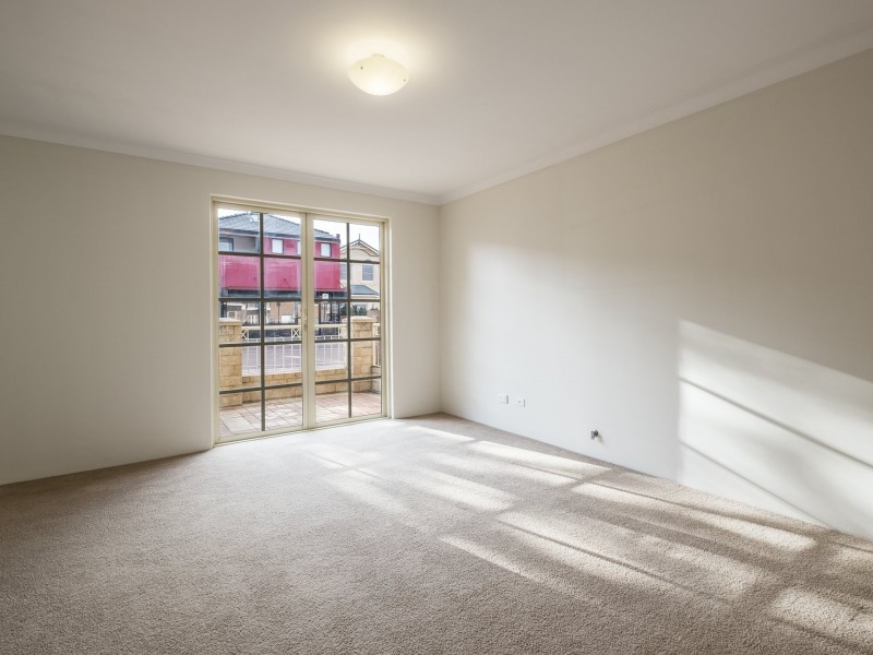 72C Regents Park Rd, Joondalup WA 6027