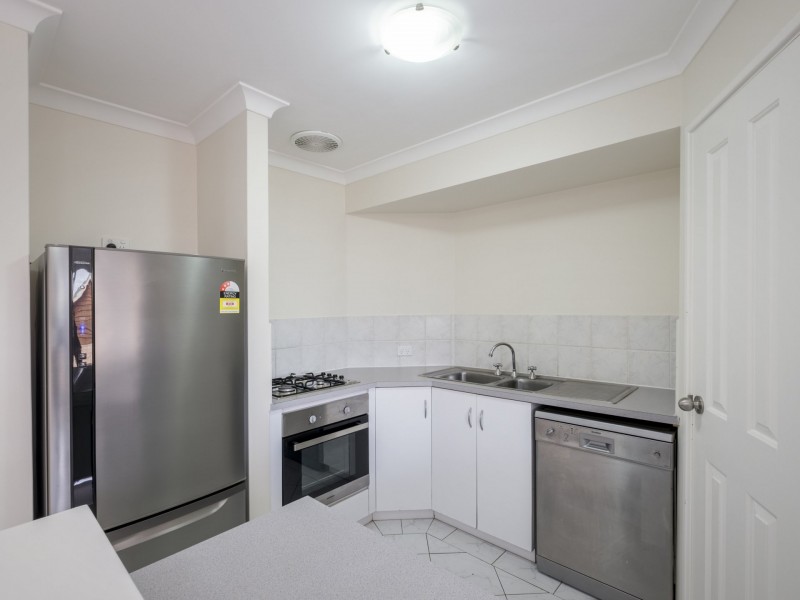 72C Regents Park Rd, Joondalup WA 6027