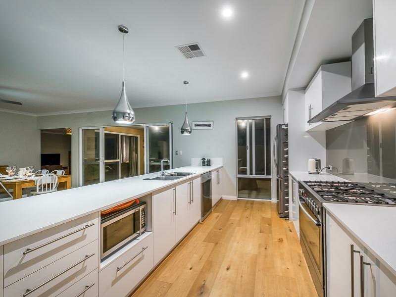 10 Cheviot Way, Burns Beach WA 6028