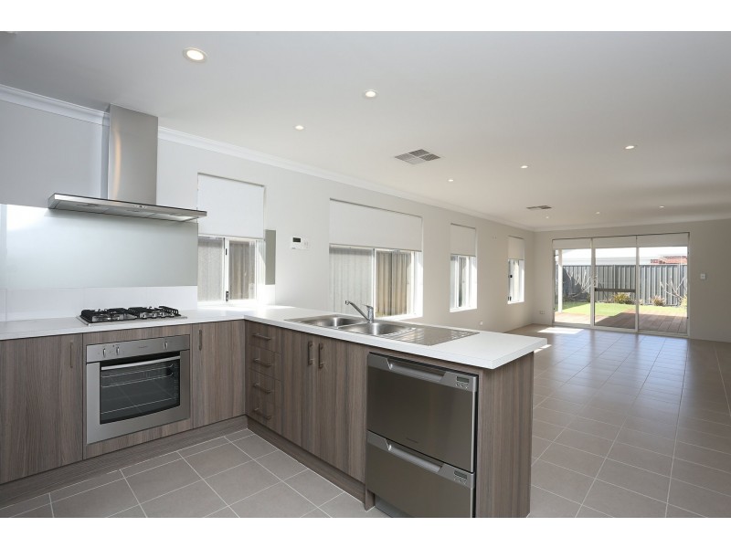 164 Grandis Boulevard, Banksia Grove WA 6031