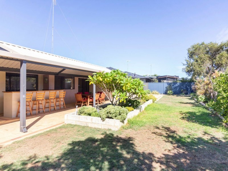 6 Carnoustie Court, Yanchep WA 6035