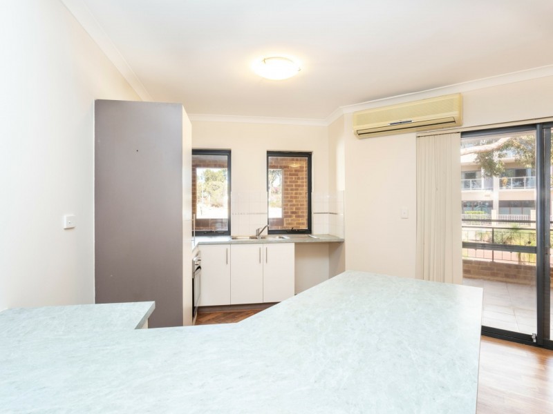 8/9 Lakeside Drive, Joondalup WA 6027