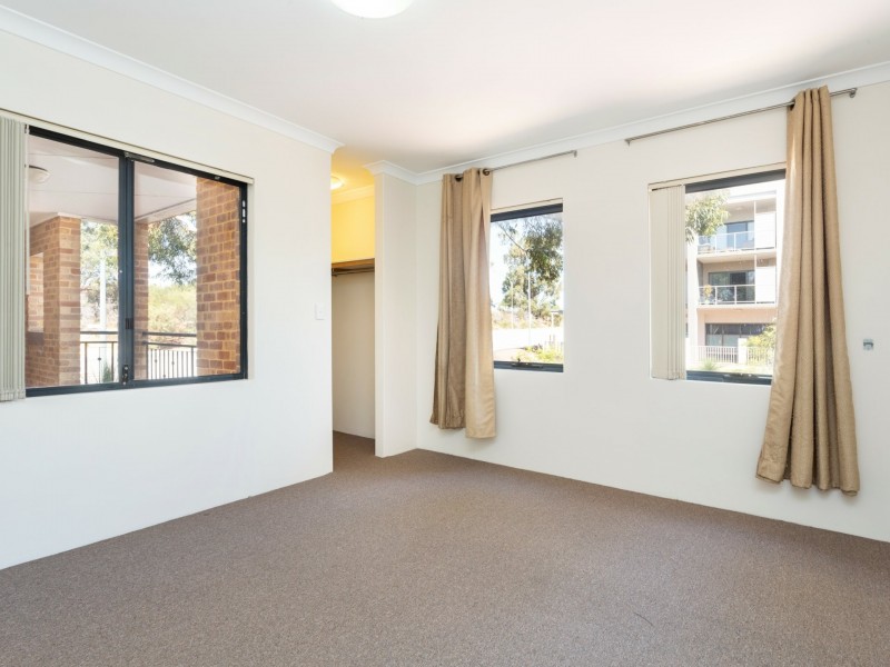 8/9 Lakeside Drive, Joondalup WA 6027