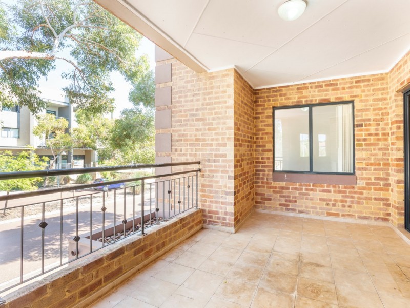 8/9 Lakeside Drive, Joondalup WA 6027