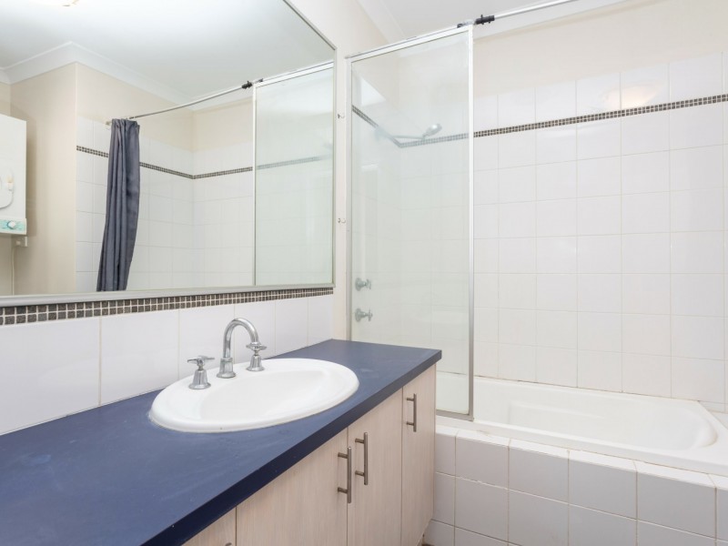 8/9 Lakeside Drive, Joondalup WA 6027