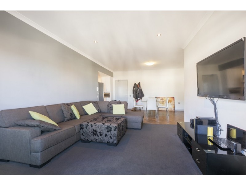 22/88 Lakeside Drive, Joondalup WA 6027