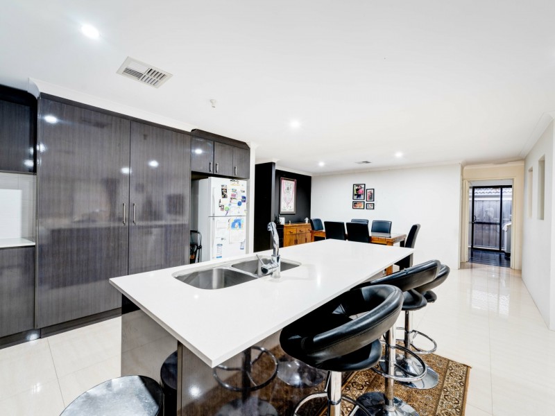 110 Glasshouse Drive, Banksia Grove WA 6031