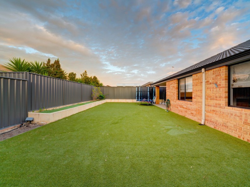 110 Glasshouse Drive, Banksia Grove WA 6031