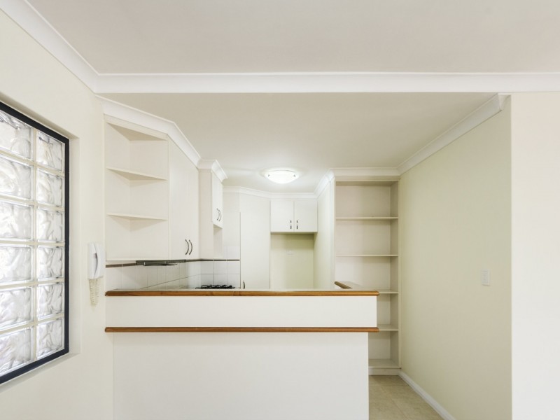 11/18 Kingsbury Drive, Joondalup WA 6027