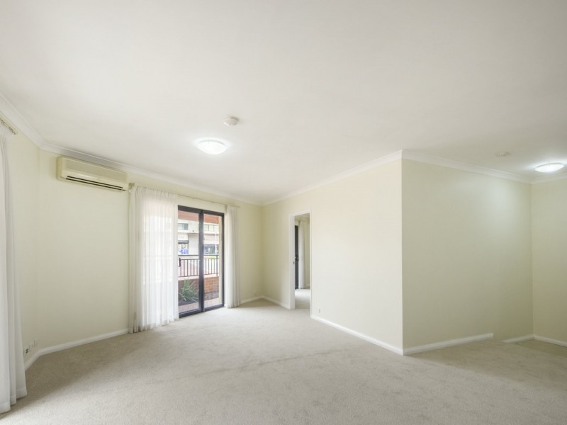 11/18 Kingsbury Drive, Joondalup WA 6027