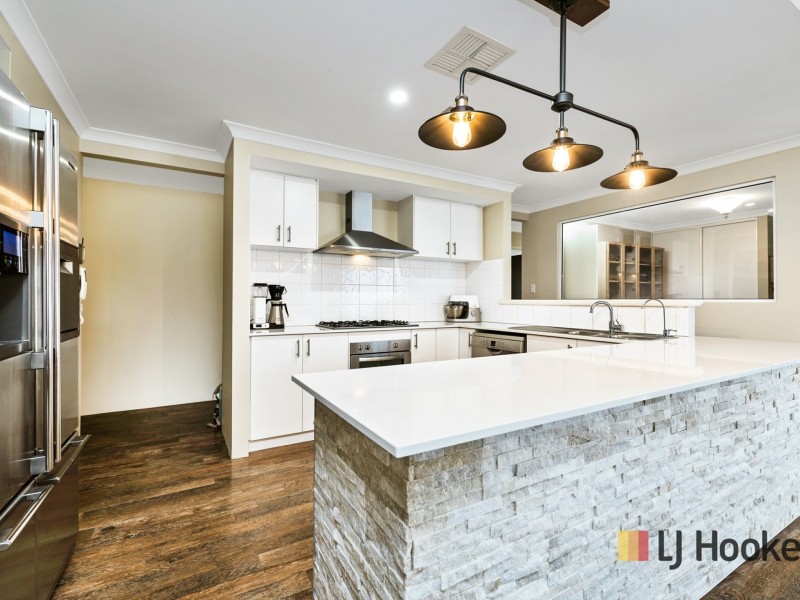 11 Bardeen Pass, Carramar WA 6031