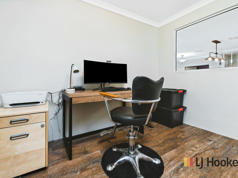 11 Bardeen Pass, Carramar WA 6031
