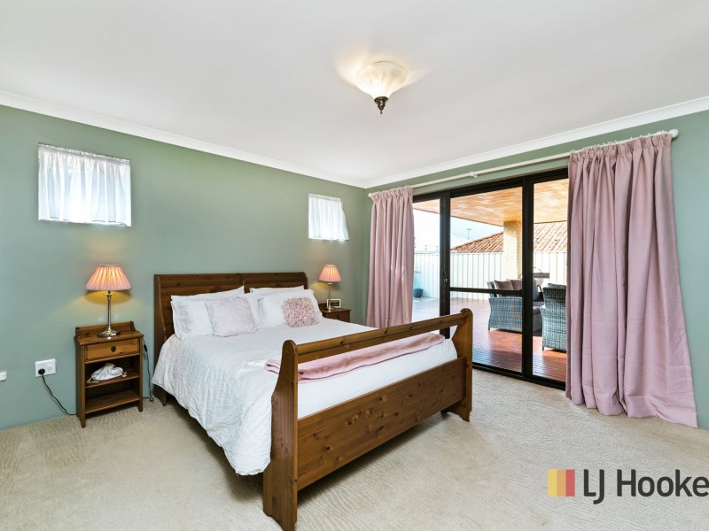 11 Bardeen Pass, Carramar WA 6031