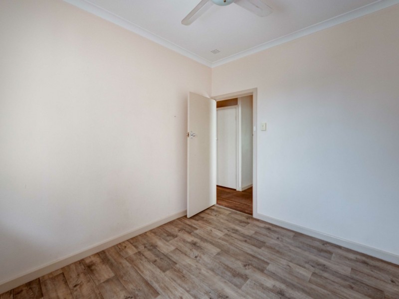 8 Rotherfield Road, Westminster WA 6061