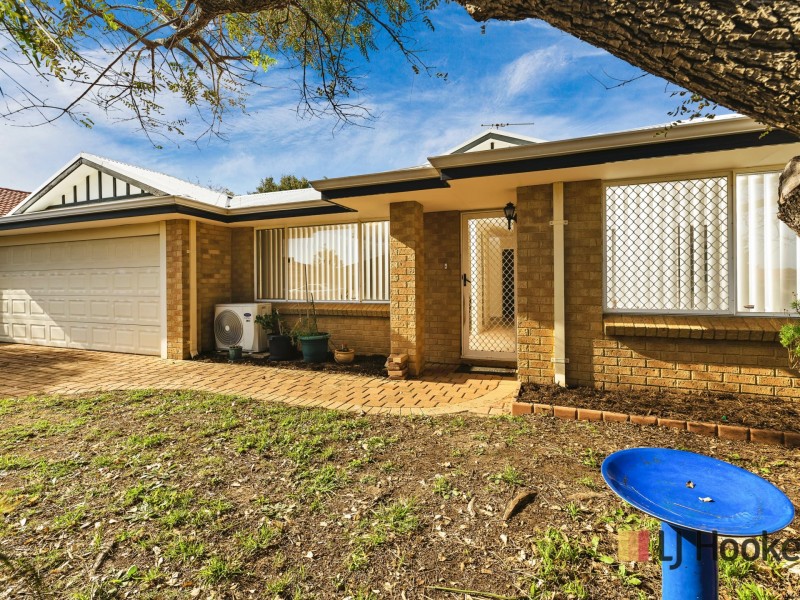 2 Lauder Place, Kinross WA 6028