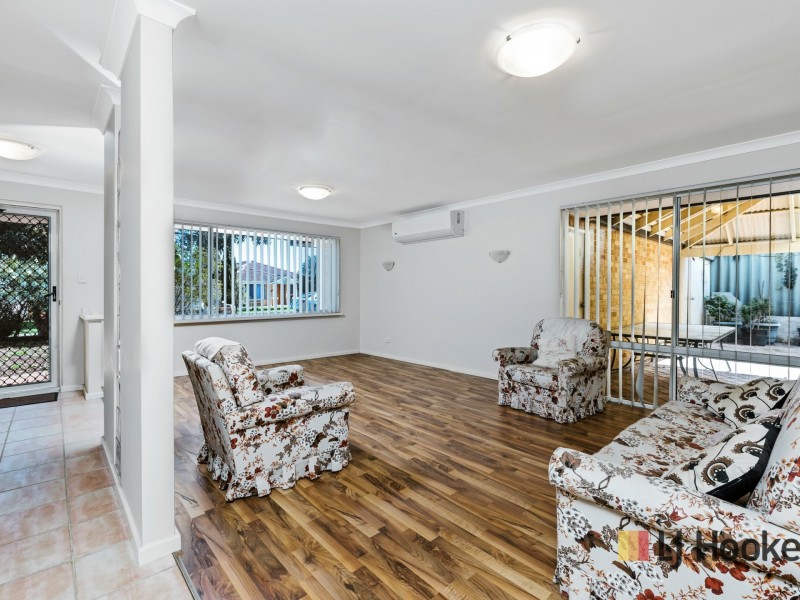 2 Lauder Place, Kinross WA 6028