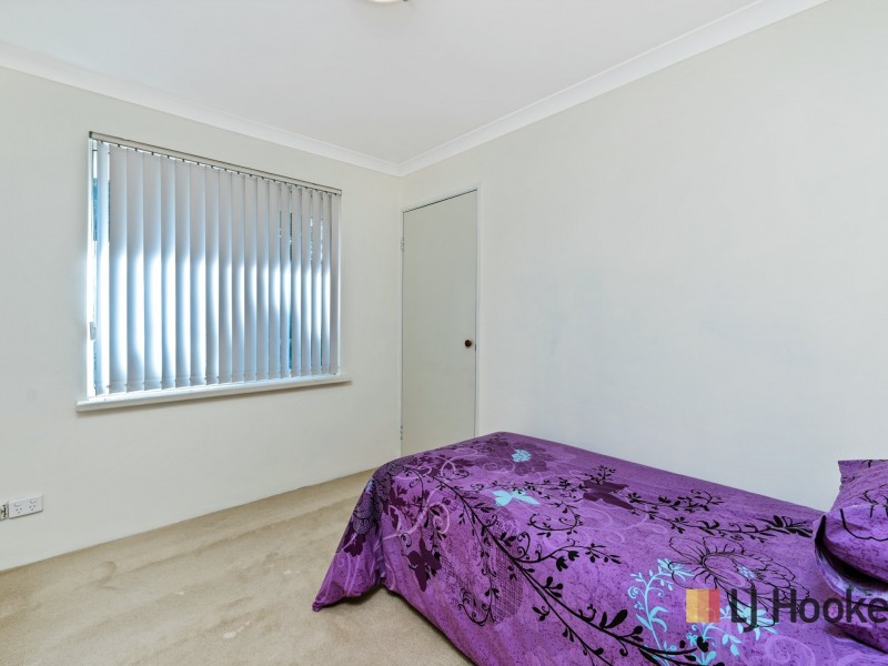 2 Lauder Place, Kinross WA 6028