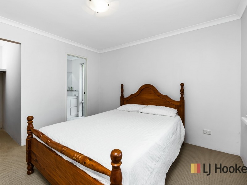 2 Lauder Place, Kinross WA 6028